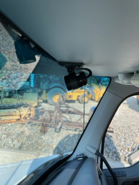 vdr-220-front-camera-heavy-hauler-installation